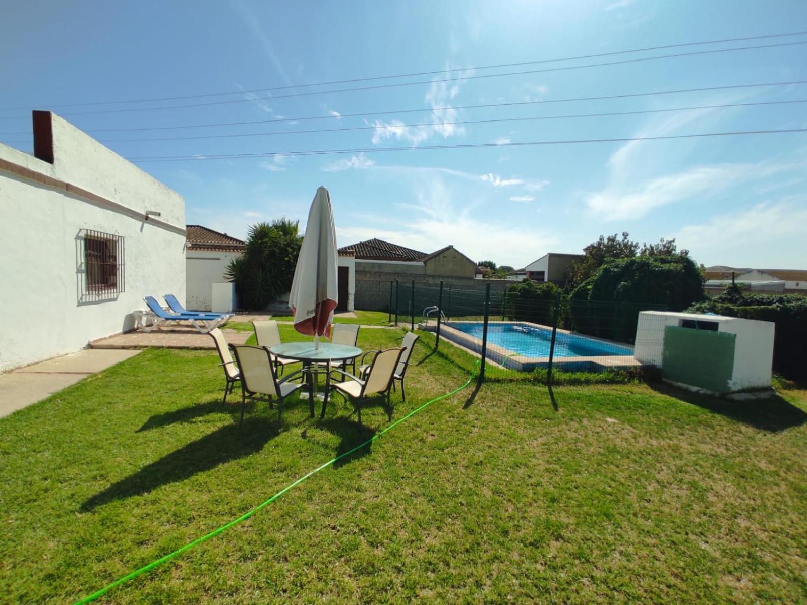 Casa Rural Con Piscina Verdugo El Puerto de Santa Maria Exterior photo